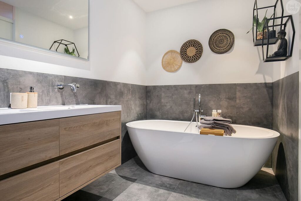 07_KBK_Badkamer_Grijs_Hout